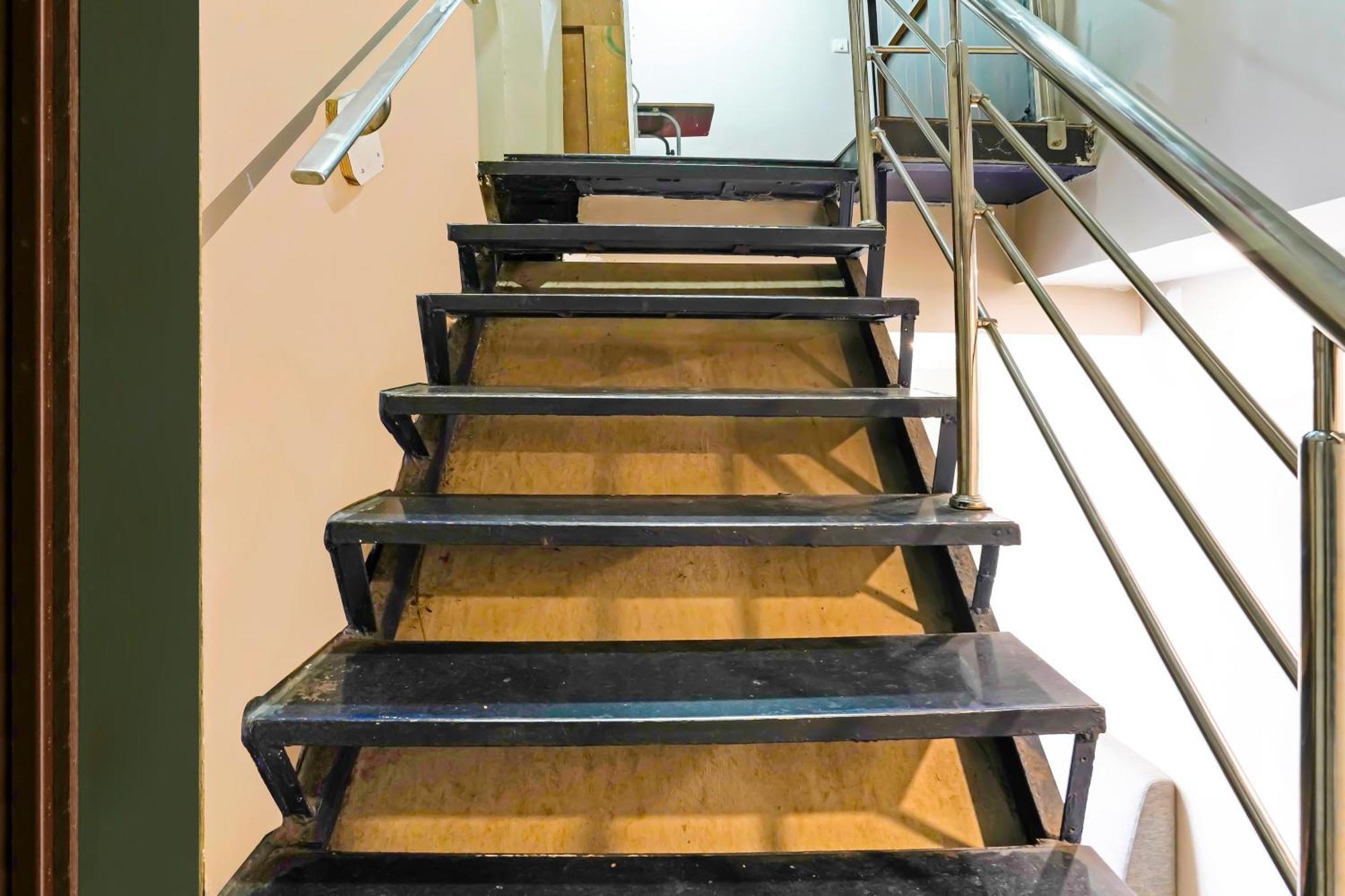 Super Hotel O Homestay Andheri East Mumbai Exteriör bild